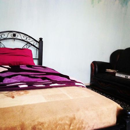 Chambre Prive Private Room Aeroport Mohamed 5 Deroua エクステリア 写真